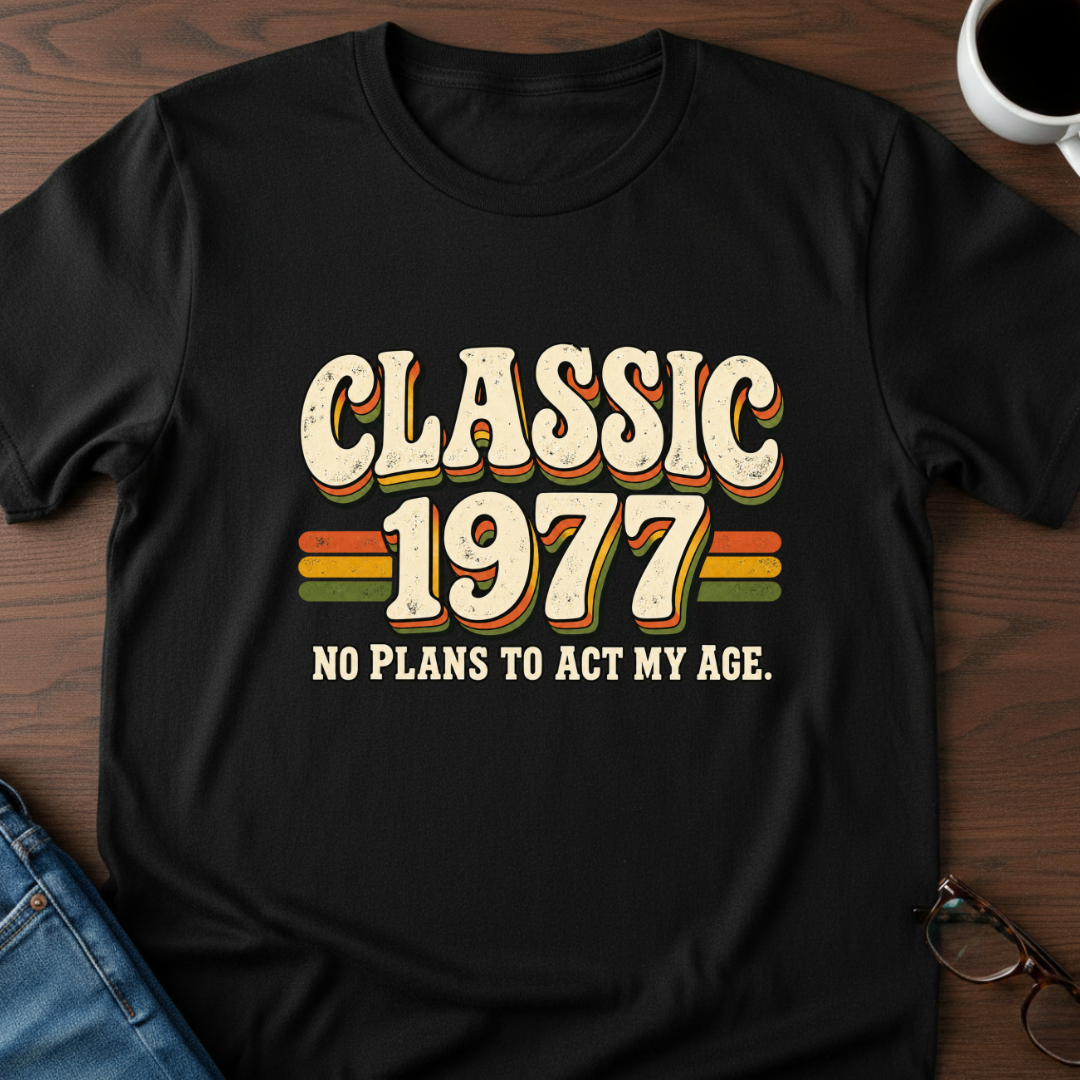 Classic 1977 - Birthday T-Shirt