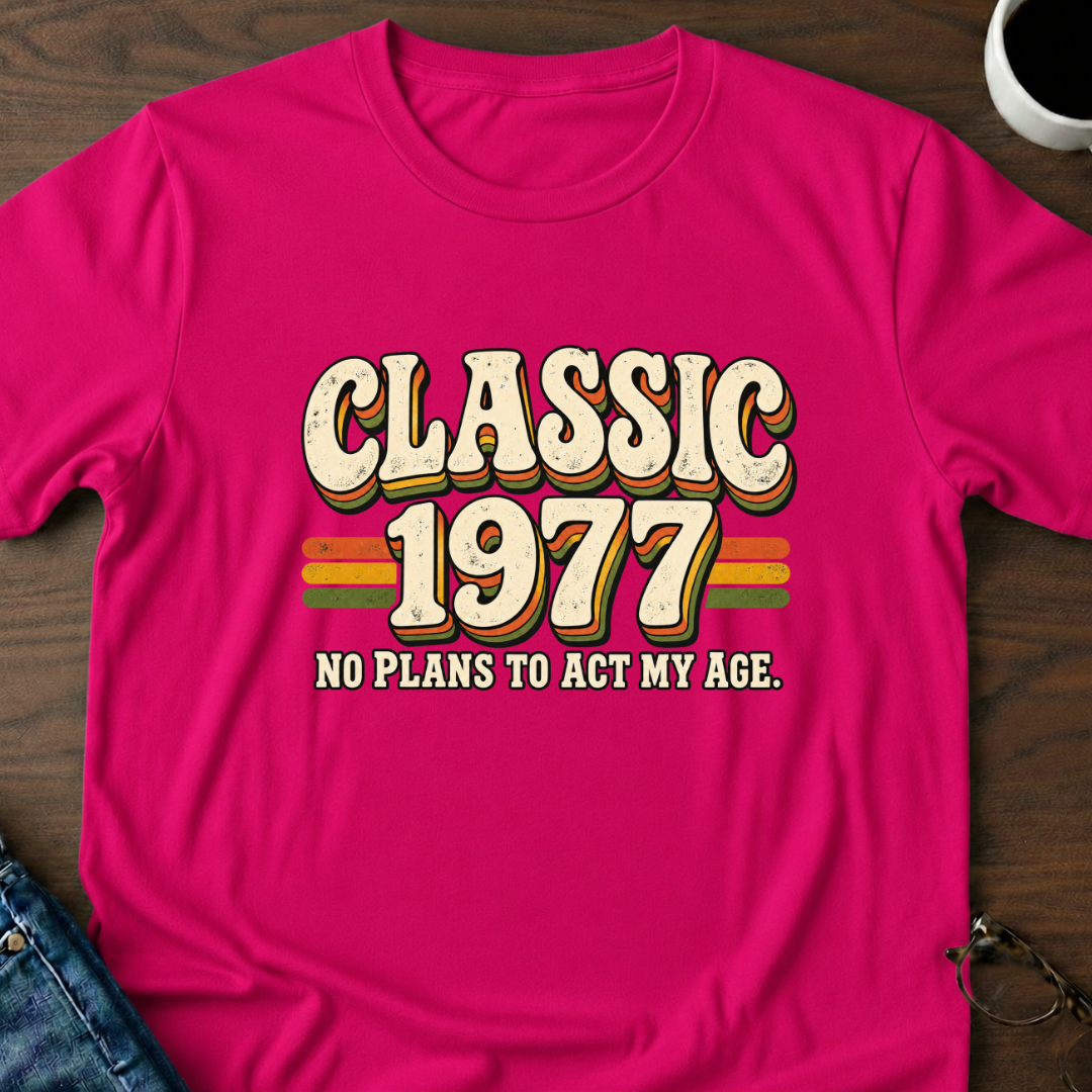 Classic 1977 - Birthday T-Shirt